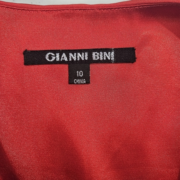Gianni Bini Red-Orange Scoop Neck Blouson Mini Dress - Picture 5 of 7